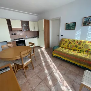  Appartamento Petronia Trilo Vista Mare - Agenzia Cocal
